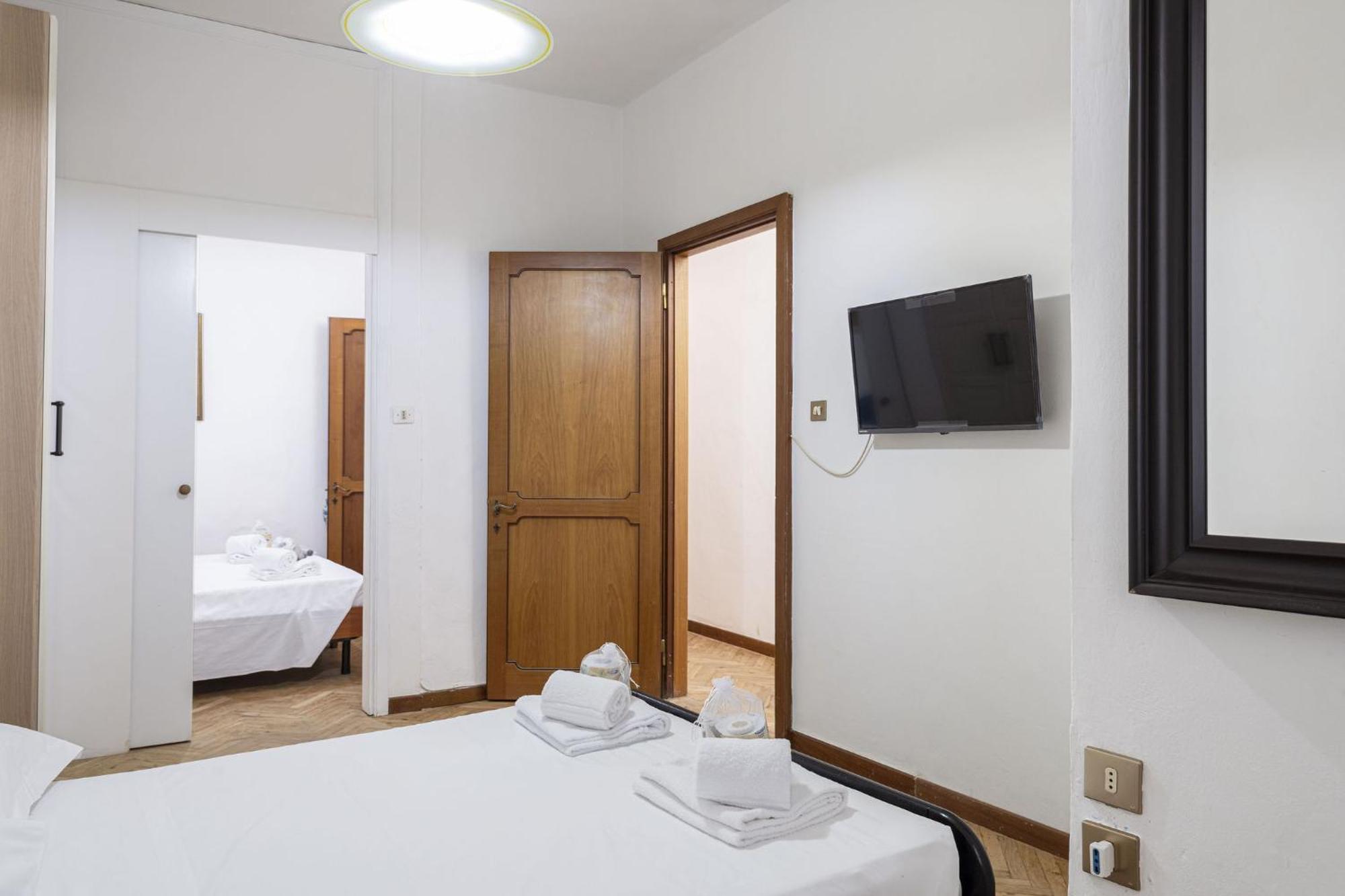 Unyca - Ampio Rifugio Per Famiglie A Firenze Apartamento Exterior foto